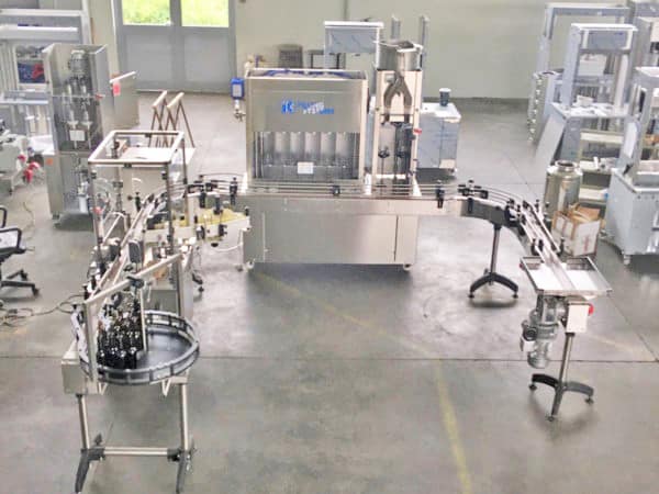 662 Semi Automatic Bottling with Labeller and Conveyor