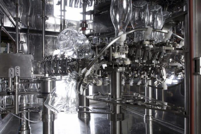 Weight filling machines: Aseptic detail — Rinser handling of PET Bottles